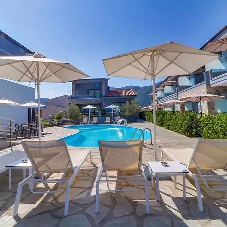 Theros & خْريسيا أموذيا