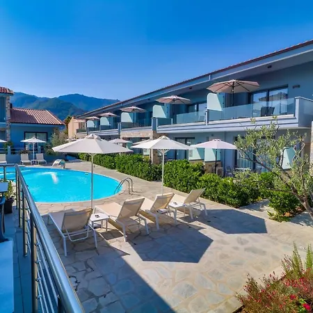 Theros & 4* خْريسيا أموذيا