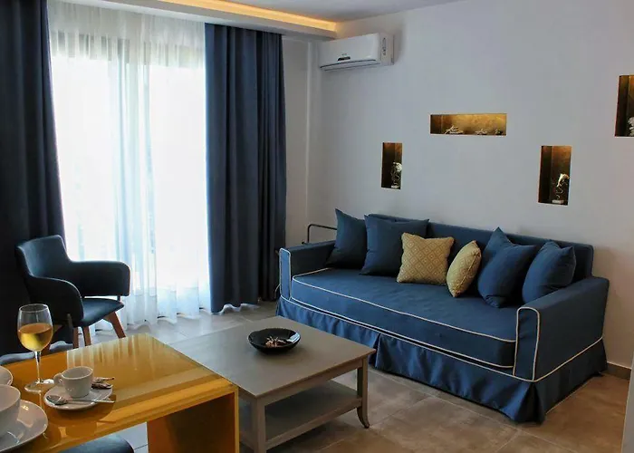 Apartmanhotel Theros & Hriszí Amudiá