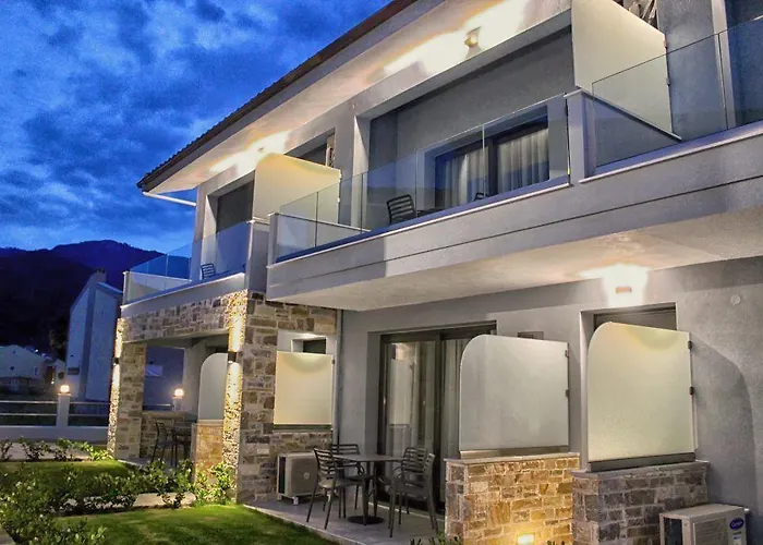 Theros & Apartmanhotel