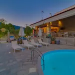 Theros & Aparthotel