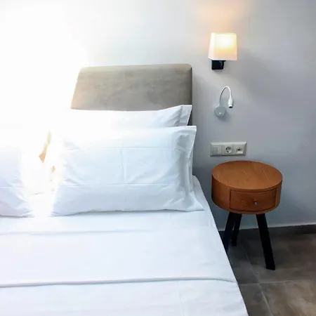 Theros & Chrysi Ammoudia