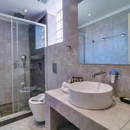 Aparthotel Theros & 4*